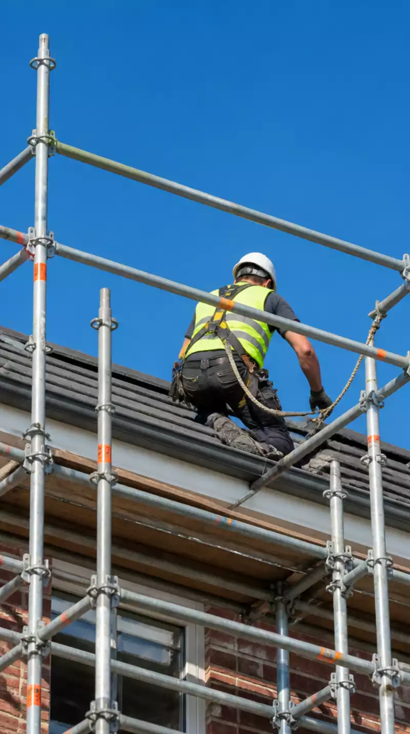 Scaffolding for Safe Roofing Work